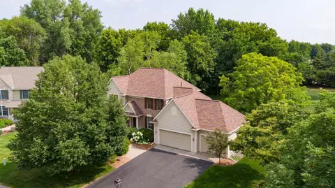 2435 Shadow Creek Trl, Woodbury, MN 55125