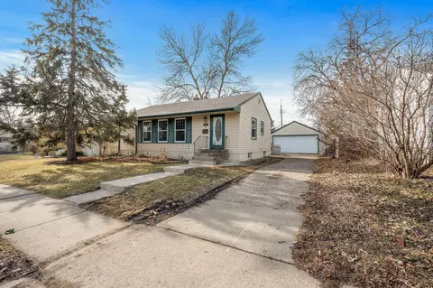 1215 Saint Paul Ave, Saint Paul, MN 55116