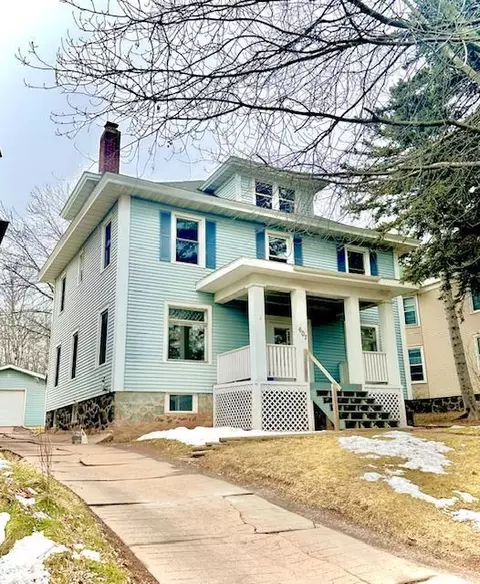 607 Woodland Ave, Duluth, MN 55812