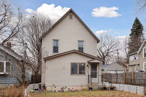 1090 Cumberland St, Saint Paul, MN 55117