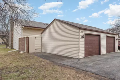 1802 Humboldt Ave, West Saint Paul, MN 55118