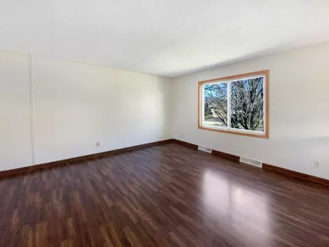 503 Central Ave S, Dodge Center, MN 55927 photo 6