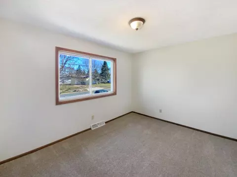503 Central Ave S, Dodge Center, MN 55927 photo 12