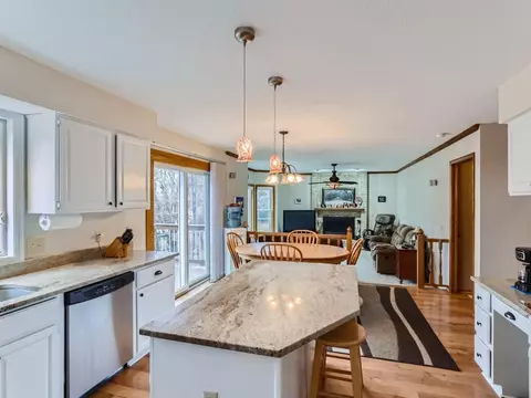 Kitchen - 2843 Bridgeview Ter, Eagan, MN 55121 photo 3 of 4