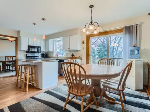 Kitchen - 2843 Bridgeview Ter, Eagan, MN 55121 photo 4 of 4