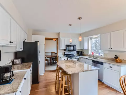 Kitchen - 2843 Bridgeview Ter, Eagan, MN 55121 photo 2 of 4