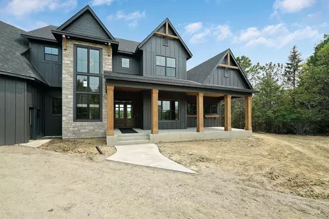 Exterior - 6699 Bridle Path, Corcoran, MN 55340 photo 2 of 9