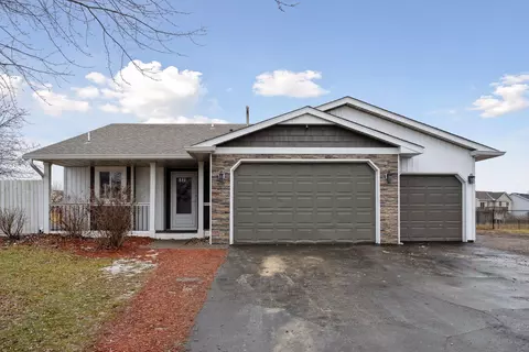 25722 11th St W, Zimmerman, MN 55398