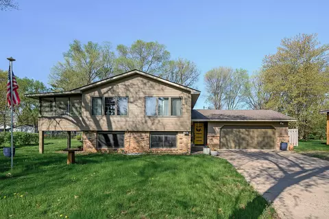 1741 Winnebago St, Big Lake, MN 55309