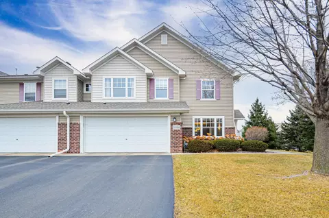20390 Kensfield Trl #1304, Lakeville, MN 55044