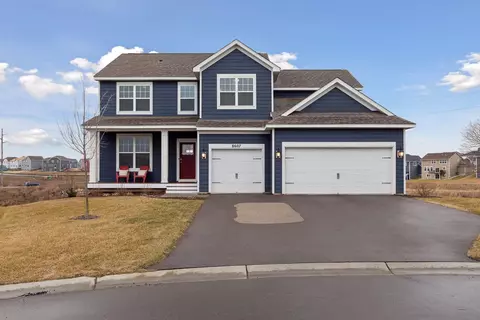8607 Platinum Cv, Woodbury, MN 55129