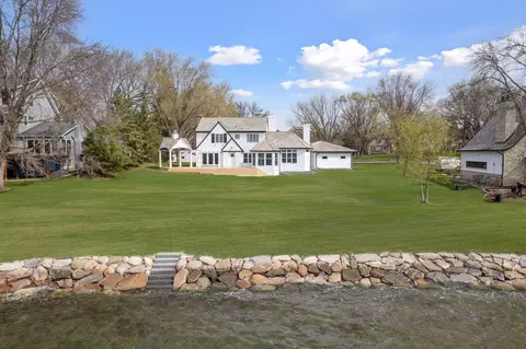 5189 Emerald Dr, Mound, MN 55364