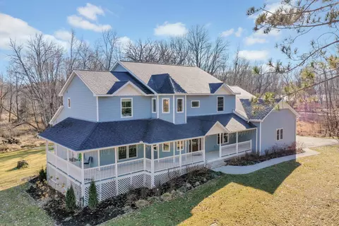 11984 285th St, Lindstrom, MN 55045