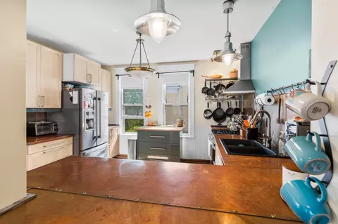 767 Van Buren Ave, Saint Paul, MN 55104