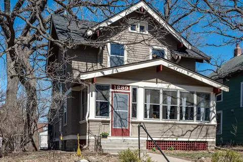 1689 Hewitt Ave, Saint Paul, MN 55104