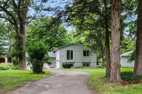 5870 Main St W, Maple Plain, MN 55359 photo 2