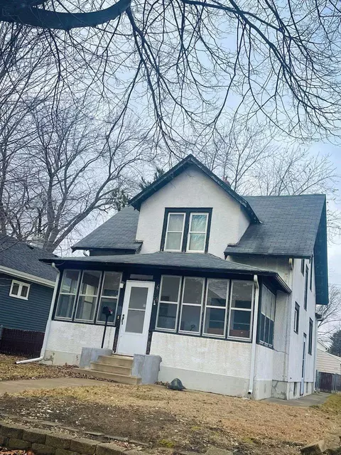 4355 Girard Ave N, Minneapolis, MN 55412