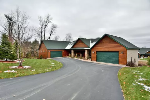 1399 3rd St, Almena, WI 54889
