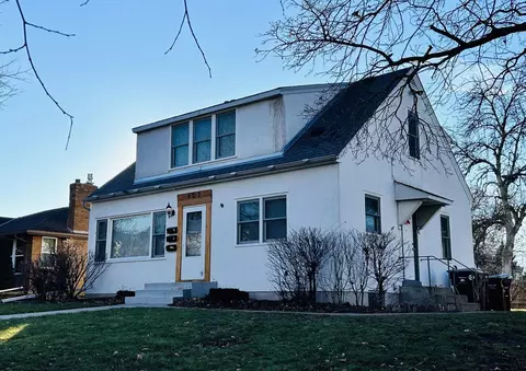 903 Manomin Ave, West Saint Paul, MN 55118
