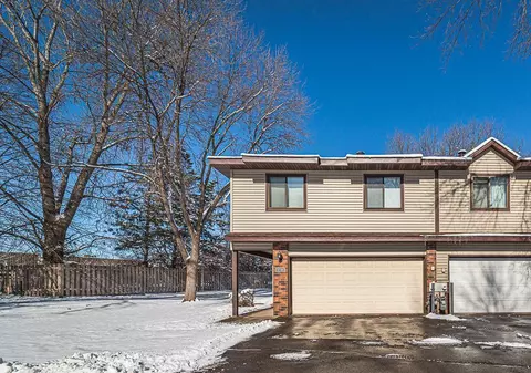 8749 Maplebrook Pkwy N, Brooklyn Park, MN 55445