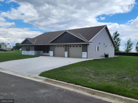 64 Robert St, Elrosa, MN 56325