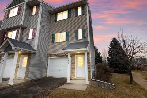 148 19th Ave SE, Cambridge, MN 55008