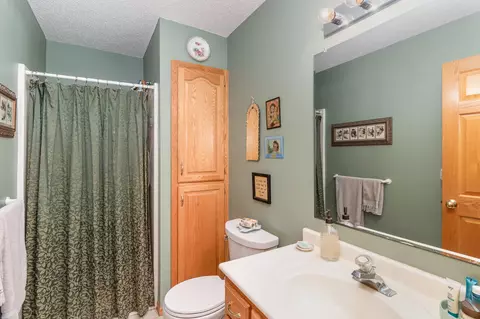 Bath - 13625 Prairie Ct, Becker, MN 55308 photo 1 of 3