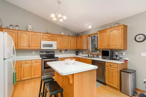 Kitchen - 13625 Prairie Ct, Becker, MN 55308 photo 2 of 4