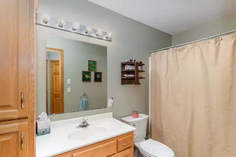 Bath - 13625 Prairie Ct, Becker, MN 55308 photo 3 of 3