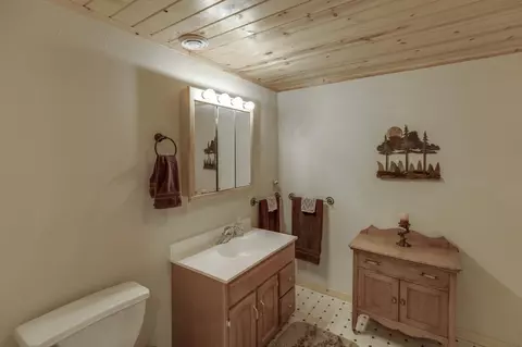 Bath - 5100 Camden Rd, Baxter, MN 56425 photo 3 of 3