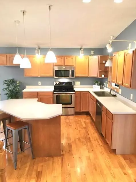 Kitchen - 5100 Camden Rd, Baxter, MN 56425 photo 3 of 4