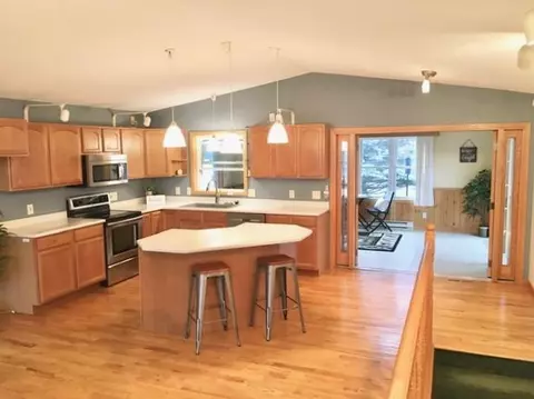 Kitchen - 5100 Camden Rd, Baxter, MN 56425 photo 2 of 4