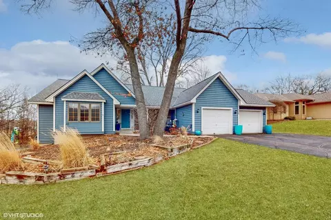 908 Crystal Lake Rd W, Burnsville, MN 55306
