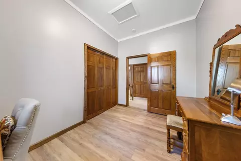 Entry Way - 128 6th Ave NW, Faribault, MN 55021 photo 2 of 3