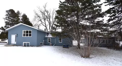 401 Moody Ave NE, Warroad, MN 56763