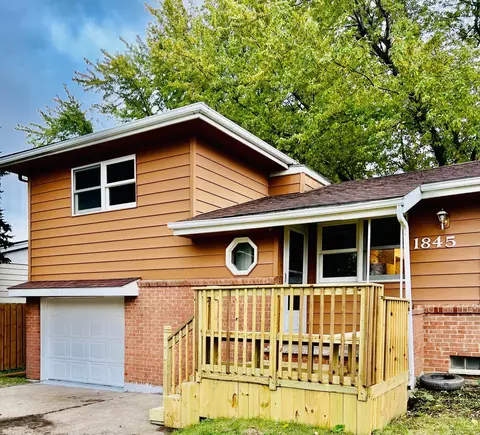 1845 S Shore Dr, Worthington, MN 56187