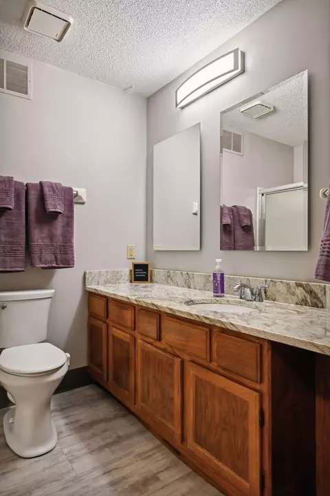 Bath - 3578 Blue Jay Way #107, Eagan, MN 55123 photo 2 of 3