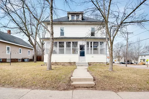 828 3rd Ave NW, Faribault, MN 55021