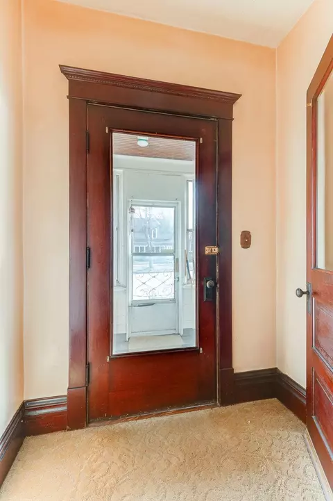 Entry Way - 828 3rd Ave NW, Faribault, MN 55021 photo 1 of 3