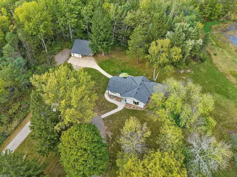 9590 83rd St N, Grant, MN 55082