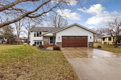 1405 Westwood Dr SW, Faribault, MN 55021