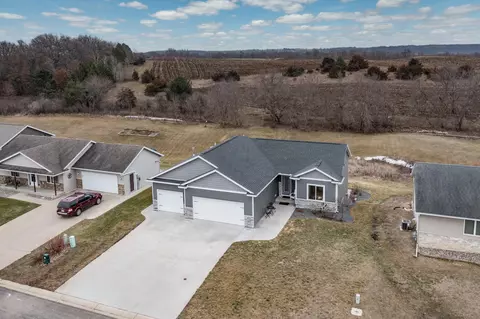 1436 Lone Stone Ct SE, Chatfield, MN 55923