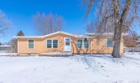 1976 Robin Ln S, Centerville, MN 55038