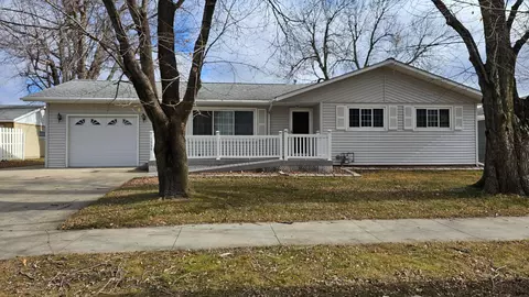 1598 Burlington Ave, Worthington, MN 56187