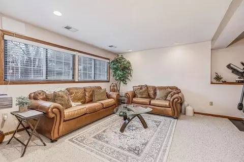4413 Clover Ln #B, Eagan, MN 55122 photo 16