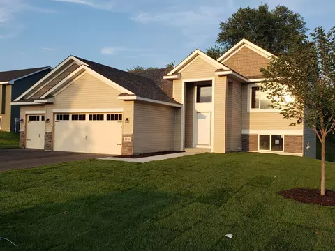 4946 River Oaks Rd, Rockford, MN 55373