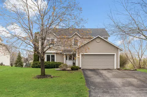 3880 Zircon Ln N, Plymouth, MN 55446