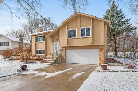 14334 Park Ave, Burnsville, MN 55337