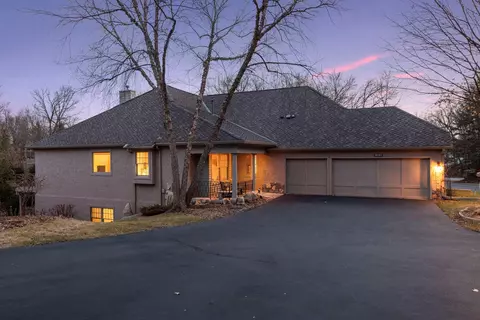 19191 Ashcroft Ter, Minnetonka, MN 55345