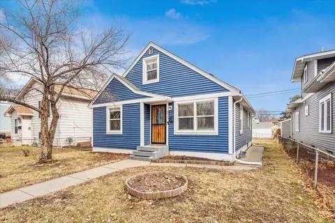 2938 Queen Ave N, Minneapolis, MN 55411